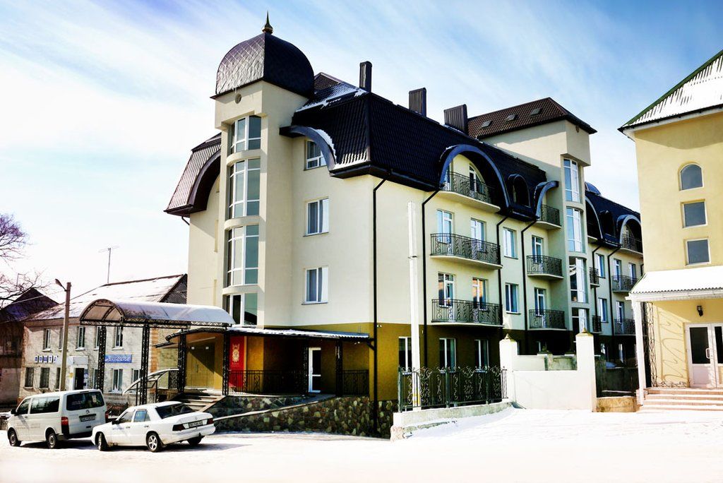 Optima Pochayiv Otel Pochaiv Dış mekan fotoğraf